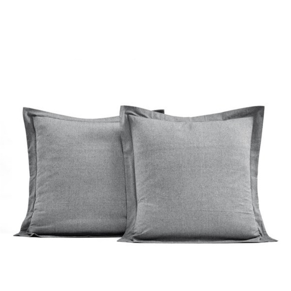 The Grav Barn Cedar Tree Yarn dyed black and white 
5-piece Comforter Set - Picture 9 of 9